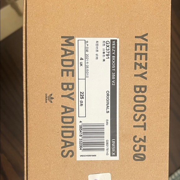 adidas gazelle silver green womens Adidas YEEZY 350 Oxford Tan Low-top Sneakers  Boutique LUC.S
